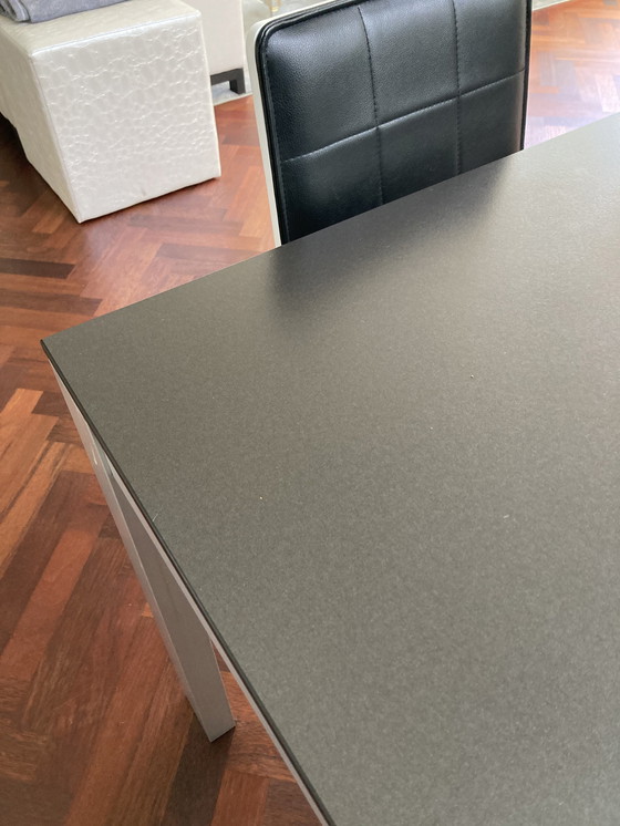 Image 1 of Bree’s New World eettafel