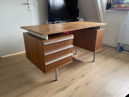 Vintage Bureau