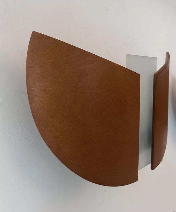 Image 1 of 2X Vintage wandlampen in thermogevormd hout en gezandstraald glas, Frankrijk, 1980