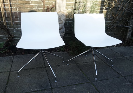 2x Arper Catifa-stoelen