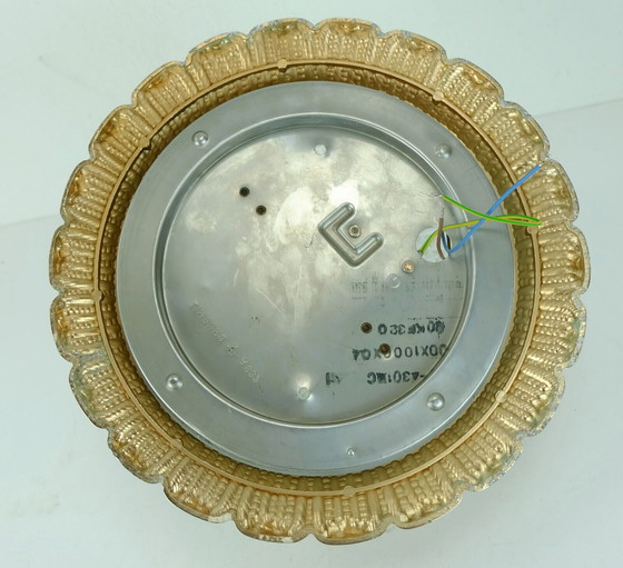 Image 1 of vintage glazen plafondarmatuur limburg A 637 getextureerd verguld aluminium jaren 70