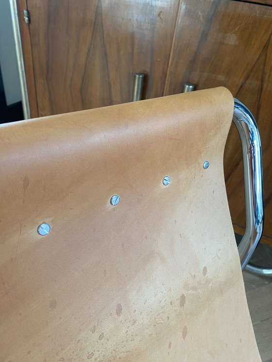 Image 1 of Vintage minimale sling stoel in chroom en zadelleer