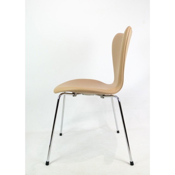 Image 1 of Set van 4 vintage Seven stoelen model 3107 van Arne Jacobsen voor Fritz Hansen