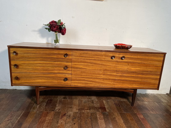 Image 1 of Vintage Zebrano Dressoir