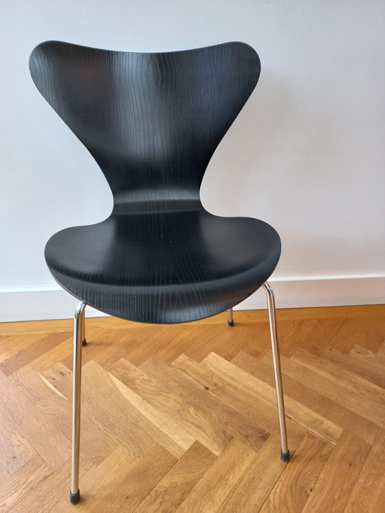 Image 1 of 5x Arne Jacobsen Zwarte Vlinderstoelen