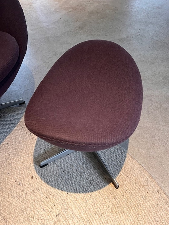 Image 1 of 2x Fritz Hansen Egg Chair + ottoman