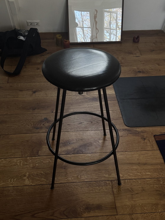 Image 1 of 1 Ronde Tafel 2 Stoelen