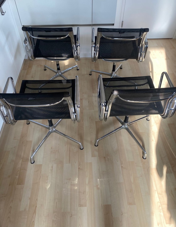 Image 1 of Eames - Aluminium Chair EA 108