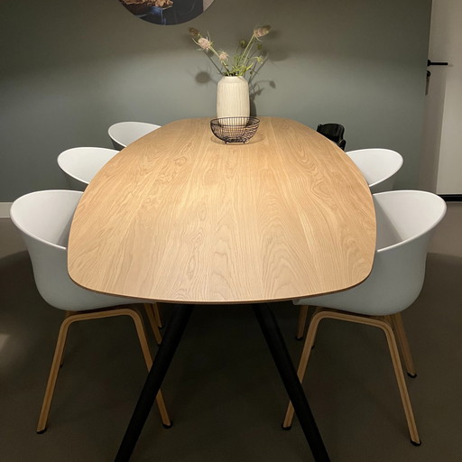 Hellotable Novum 30 Eettafel Semi Ovaal 250X120 Cm Naturel Eiken