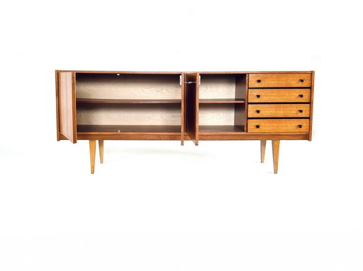 Vintage Notenhouten Sideboard Jaren ‘60 