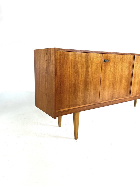 Image 1 of Vintage Notenhouten Sideboard Jaren ‘60 