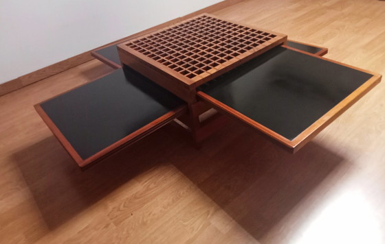 Image 1 of Tetra Bernard Vuarnesson Houten tafel