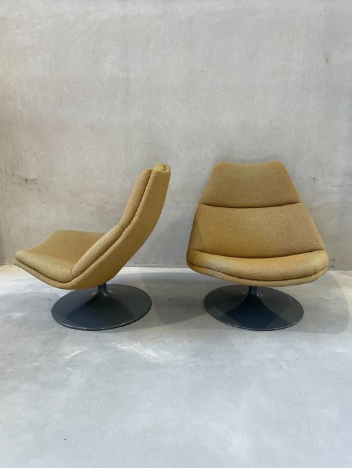 2x Artifort lounge chair F510