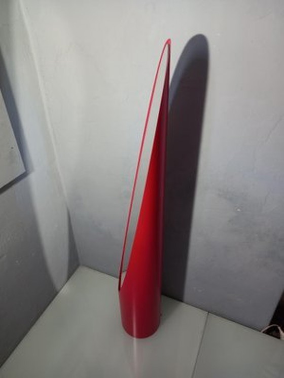 Image 1 of Unghia vloerspiegel in hout en rood pvc, jaren 2000