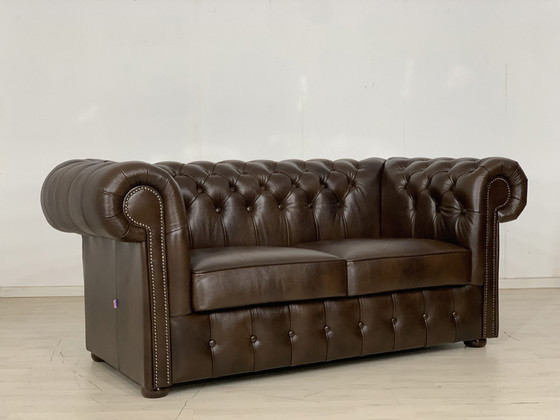 Image 1 of Engelse chesterfield bank leren bank vintage stijl 2-zits