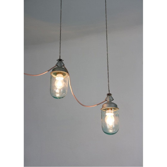 Image 1 of Paar industriële vintage hangers van blauw glas en grijs metaal