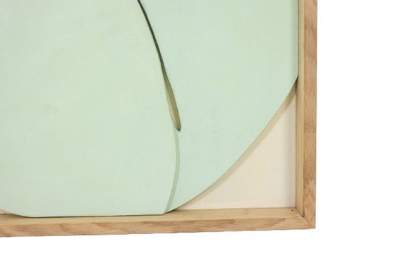 Image 1 of Gesneden celadon lakpaneel. Eigentijds.