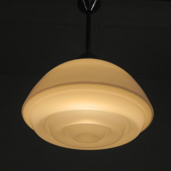 Image 1 of Art Deco hanglamp met geribbelde glazen kap, jaren 30
