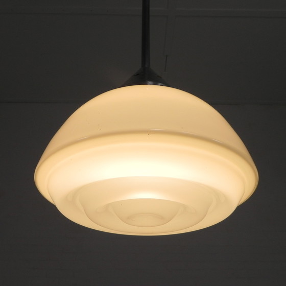 Image 1 of Art Deco hanglamp met geribbelde glazen kap, jaren 30