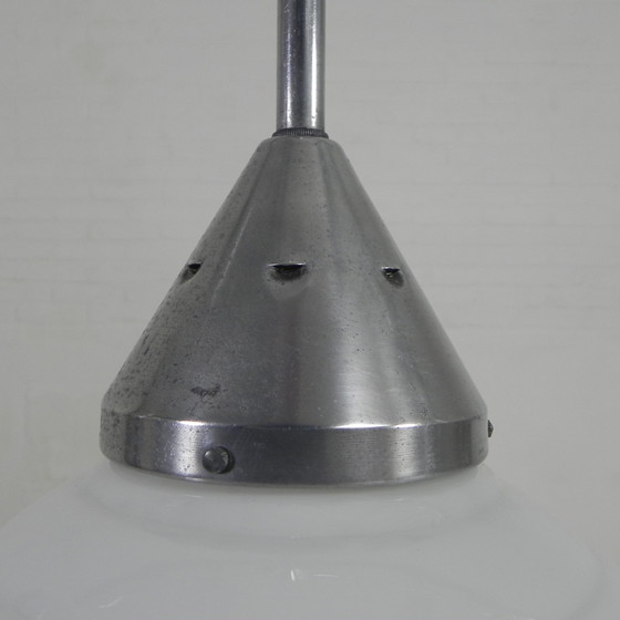 Image 1 of Art Deco hanglamp met geribbelde glazen kap, jaren 30