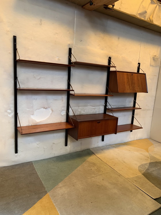 Image 1 of Louis van Teefelen Wallunit