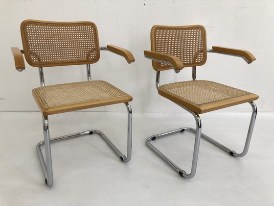 Image 1 of 2x Vintage Cesca Stoelen