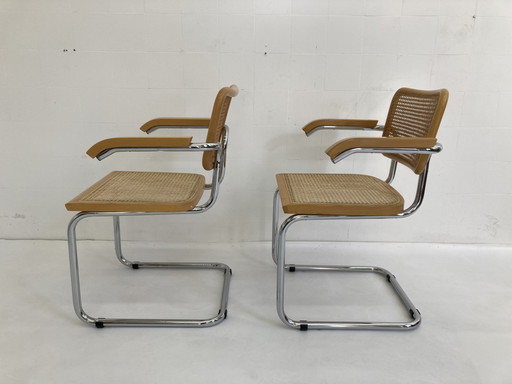 2x Vintage Cesca Stoelen