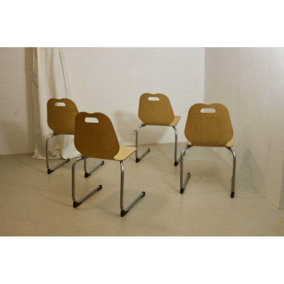 Image 1 of Set van 4 vintage stapelbare kantinestoelen van hout en aluminium, 1990