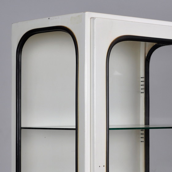 Image 1 of Vintage medische kast van IJzer en Glas
