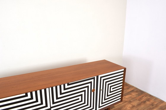 Image 1 of Mid Century Op-Art Handbeschilderd Deens Teak Dressoir, 1960S