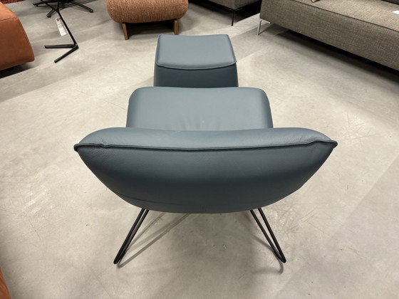 Image 1 of Rolf Benz 394 Fauteuil met poef blauw leer