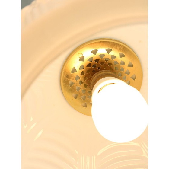 Image 1 of Vintage hanglamp van messing en opaline glas, Italië 1950