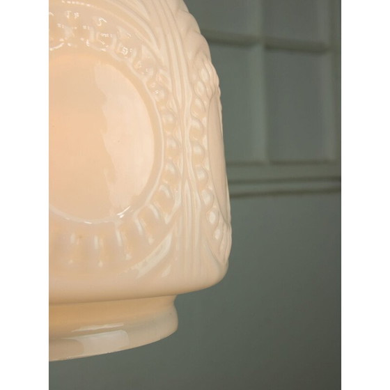 Image 1 of Vintage hanglamp van messing en opaline glas, Italië 1950