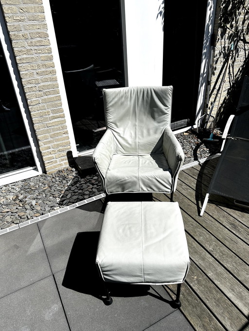 Montis Charly fauteuil met hocker