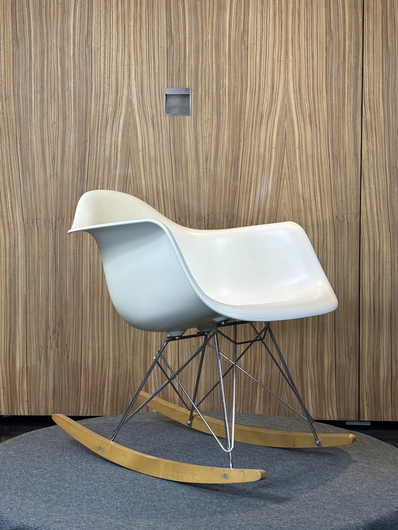 Image 1 of Vitra Eames Rar Chair