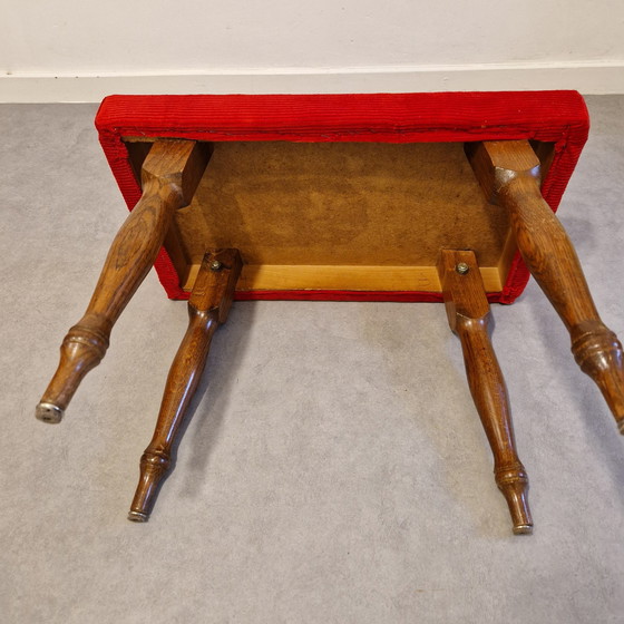 Image 1 of 60's Vintage Voetenbank Nieuw Bekleed Krukje Voetenbankje