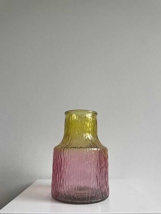 Image 1 of Vaas Roze/Geel Getraand Glas