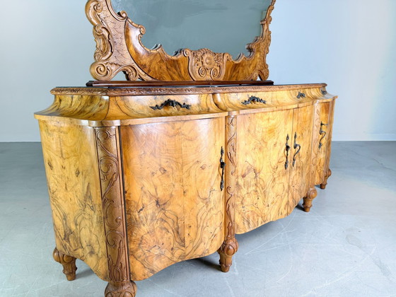 Image 1 of Italiaans dressoir laat barok rococo dressoir Mobili Cantù notenhout 1920 Ii