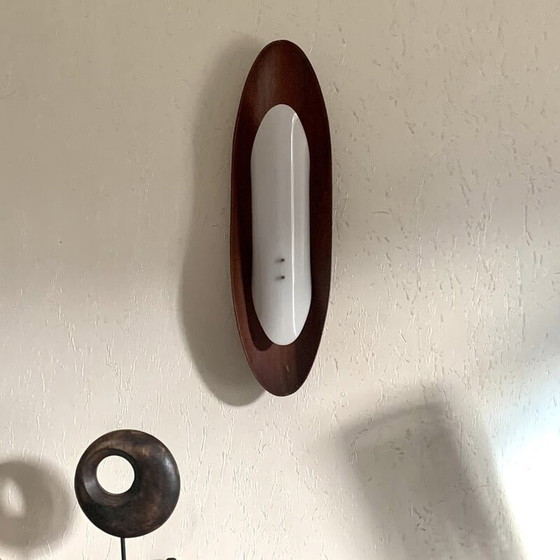 Image 1 of Scandinavische vintage surf wandlamp in teakhout, 1960