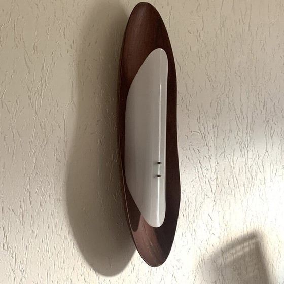 Image 1 of Scandinavische vintage surf wandlamp in teakhout, 1960