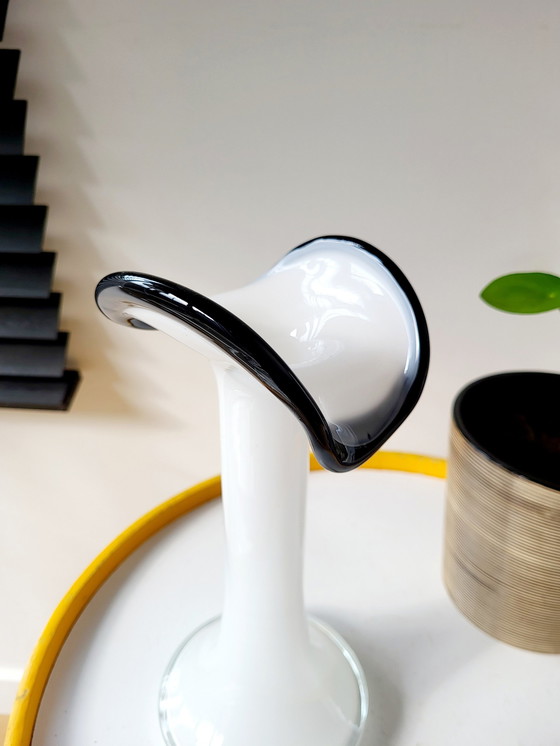 Image 1 of Murano Vintage Vaas, Mid Century, Zwart En Wit, Abstract Model, Italy