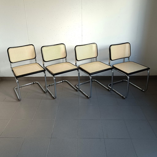 Set van 4 zwarte Vintage Cesca Stoelen "Made In Italy".