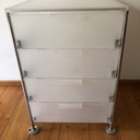 Kartell Mobil 4-ladenkast met poten