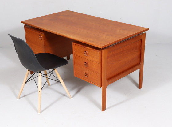 Image 1 of Teakhouten bureau Gv Møbler, Denemarken, jaren 1960