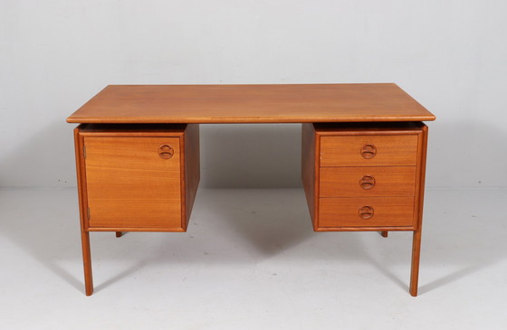 Image 1 of Teakhouten bureau Gv Møbler, Denemarken, jaren 1960