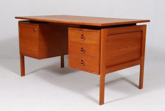 Image 1 of Teakhouten bureau Gv Møbler, Denemarken, jaren 1960