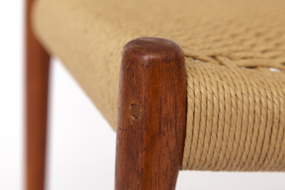 Image 1 of 2 Niels Møller stoelen - gerepareerd, jaren 1970, Model 83, Deens teakhout