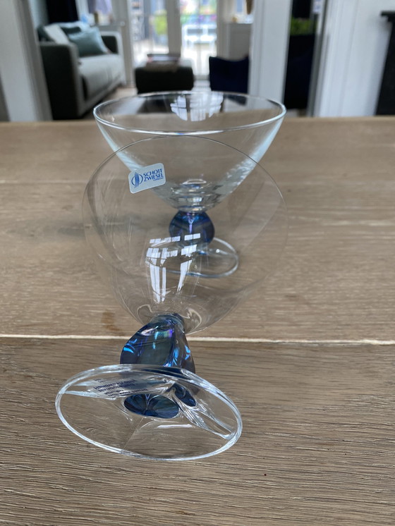 Image 1 of 2X Schott Zwiesel Handgeblazen Cocktailglazen Met Blauwe Steel