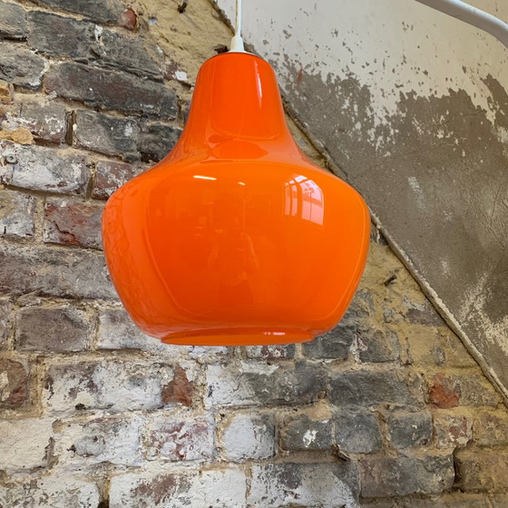 Image 1 of Oranje glazen hanglamp uit de jaren 70