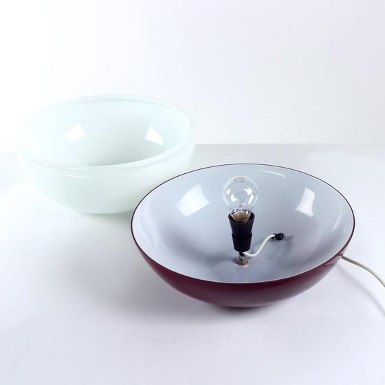 Image 1 of Grote Opaline Glazen Tafellamp, Tsjecho-Slowakije 1960S